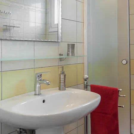 3 - Modern With Garden 80m From Apartment *
