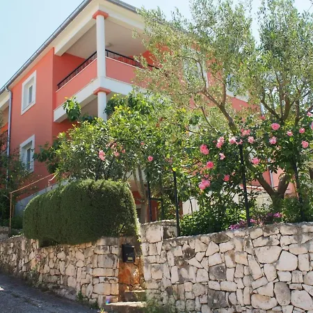 3 - Modern With Garden 80m From *