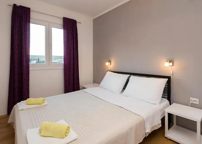 Daire 3 - Modern With Garden 80m From Vinišće