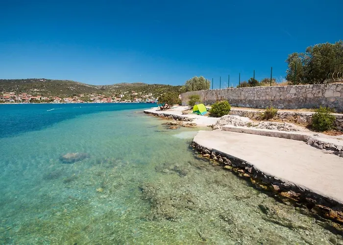 3 - Modern With Garden 80m From